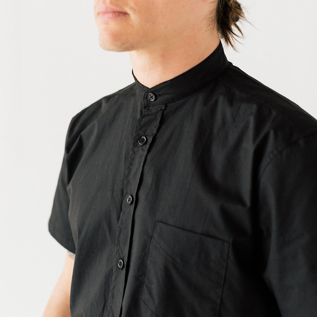 Men's Black Short Sleeve Banded Collar Service Shirt Men's Black Short Sleeve Banded Collar Service Shirt